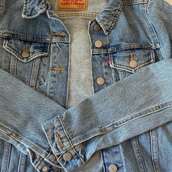 Levi’s Denim Jacket Women’s Small - Picture 2 of 7